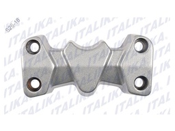 [F01030162] ABRAZADERA SUP MANUBRIO PLATA RC150